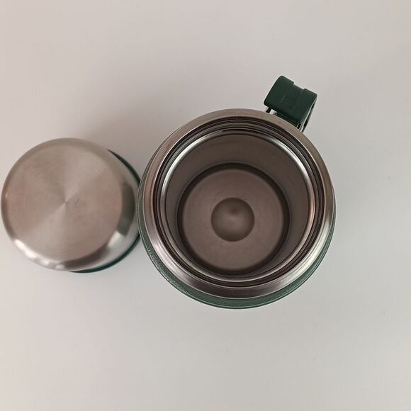 Stanley Vacuum insulated green stainless steel hot cold wide mouth cup/bottle - Picture 5 of 9